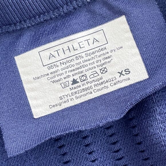Athleta Diamond Mesh Navy Trophy Tank Top XS - Picture 8 of 8